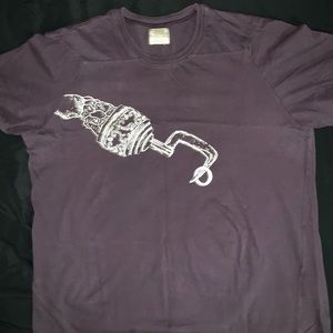 Maroon / Brown T-shirt - Large